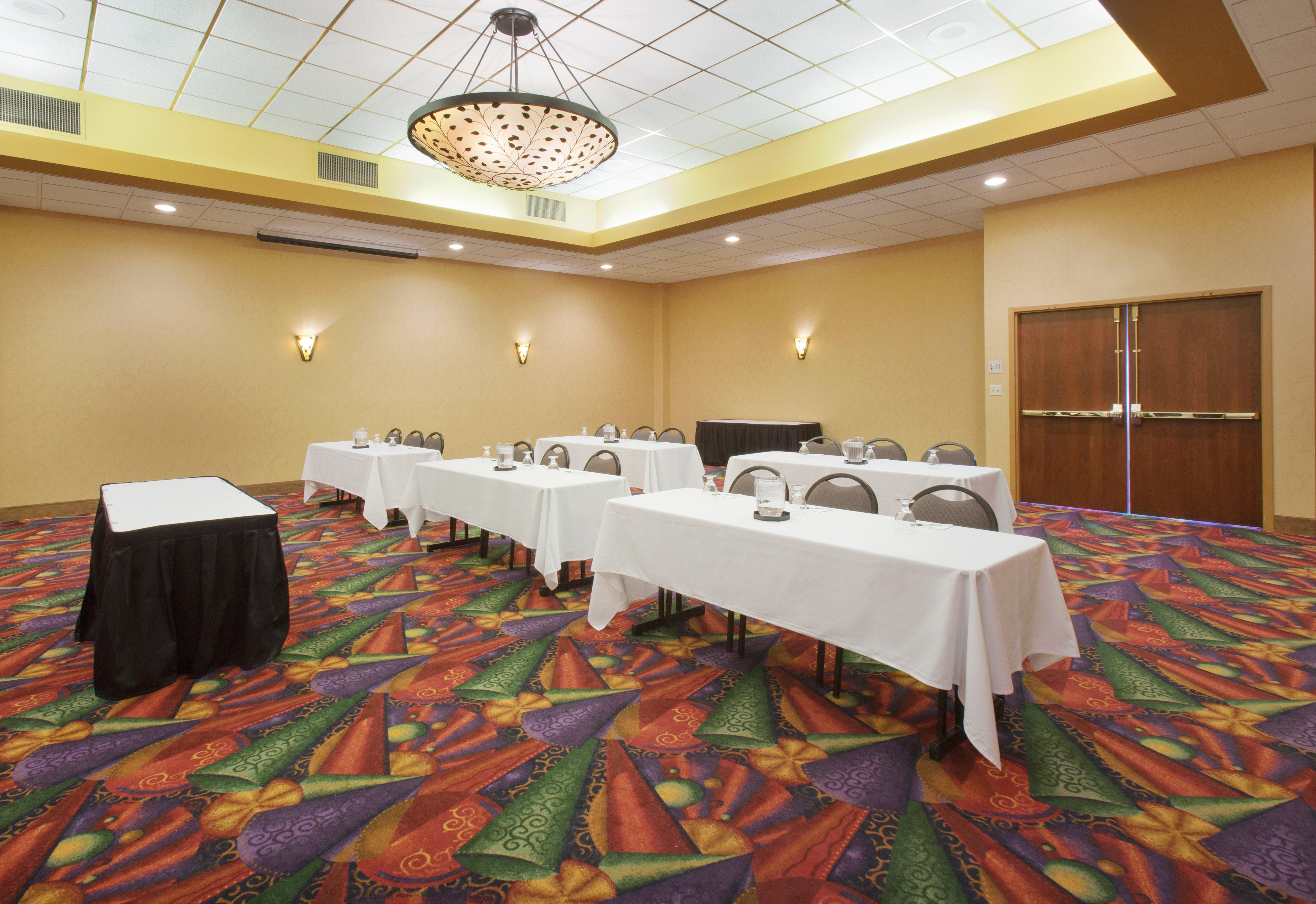 Отель Doubletree By Hilton Austin, Mn Экстерьер фото