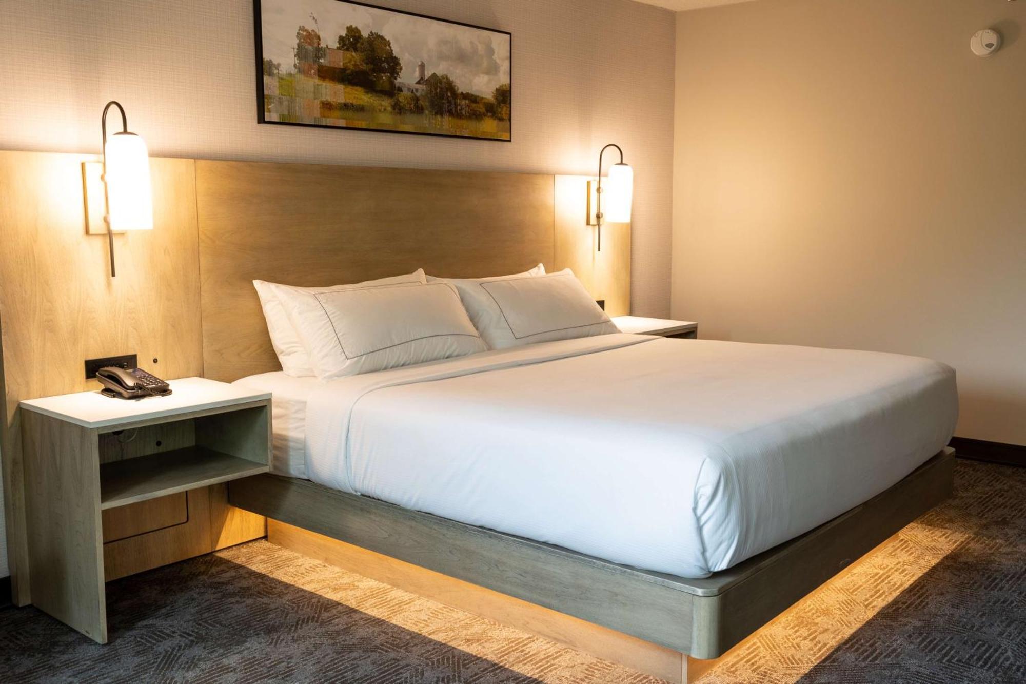 Отель Doubletree By Hilton Austin, Mn Экстерьер фото